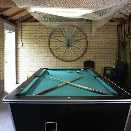 Family W Trampoline, Pool * Doornspijk