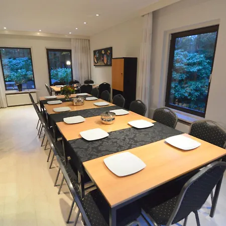 Family W Trampoline, Pool Villa