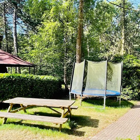 Family W Trampoline, Pool Villa Doornspijk