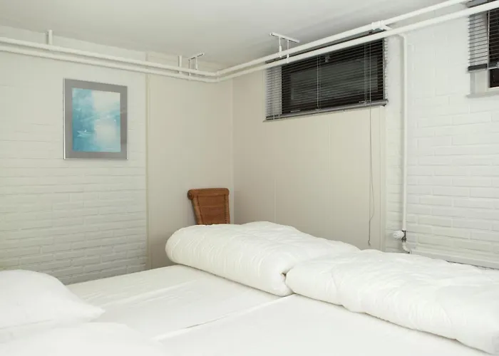 Вилла Family W Trampoline, Pool